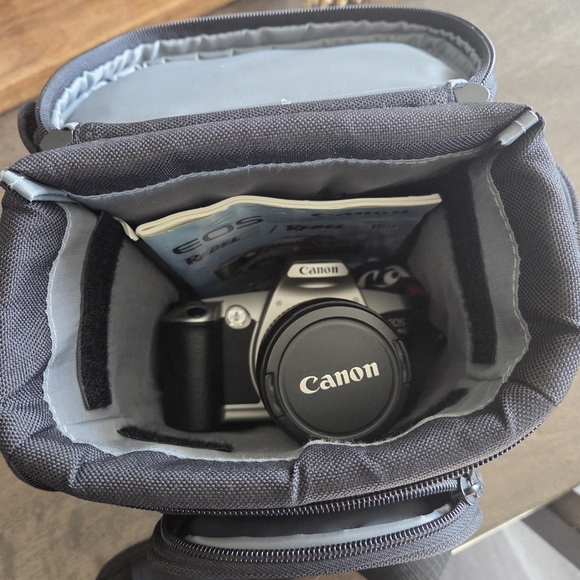 Canon EOS Rebel G Silver and Black Camera - Picture 7 of 8